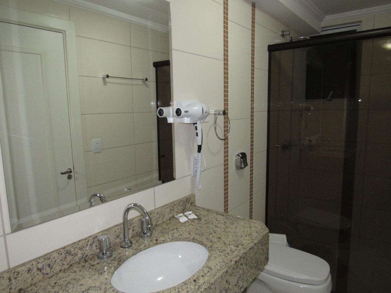 Deluxe Double or Twin Room,760977686:JPEG